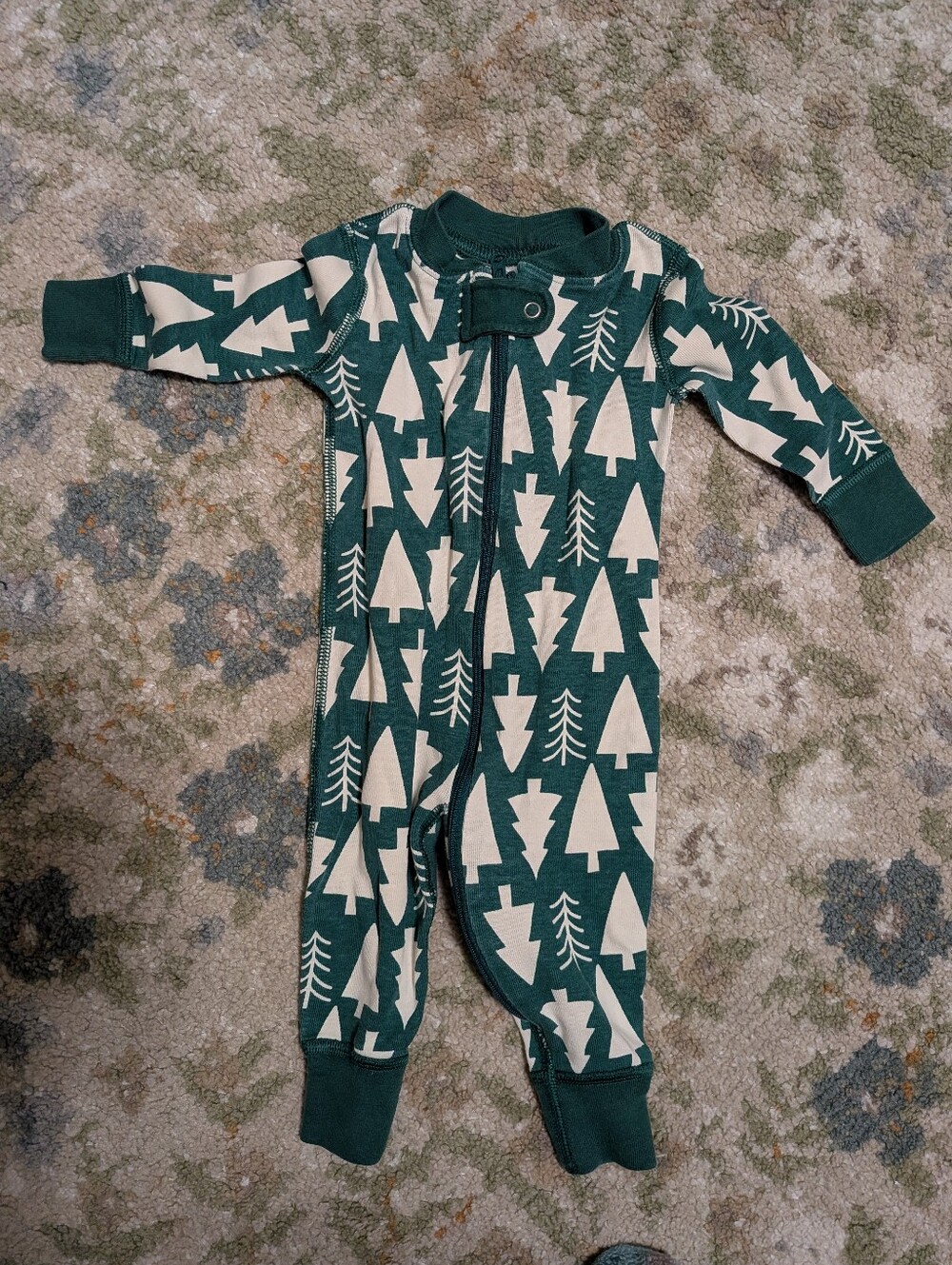 Hannah Anderson 3-6 Christmas Tree Sleeper